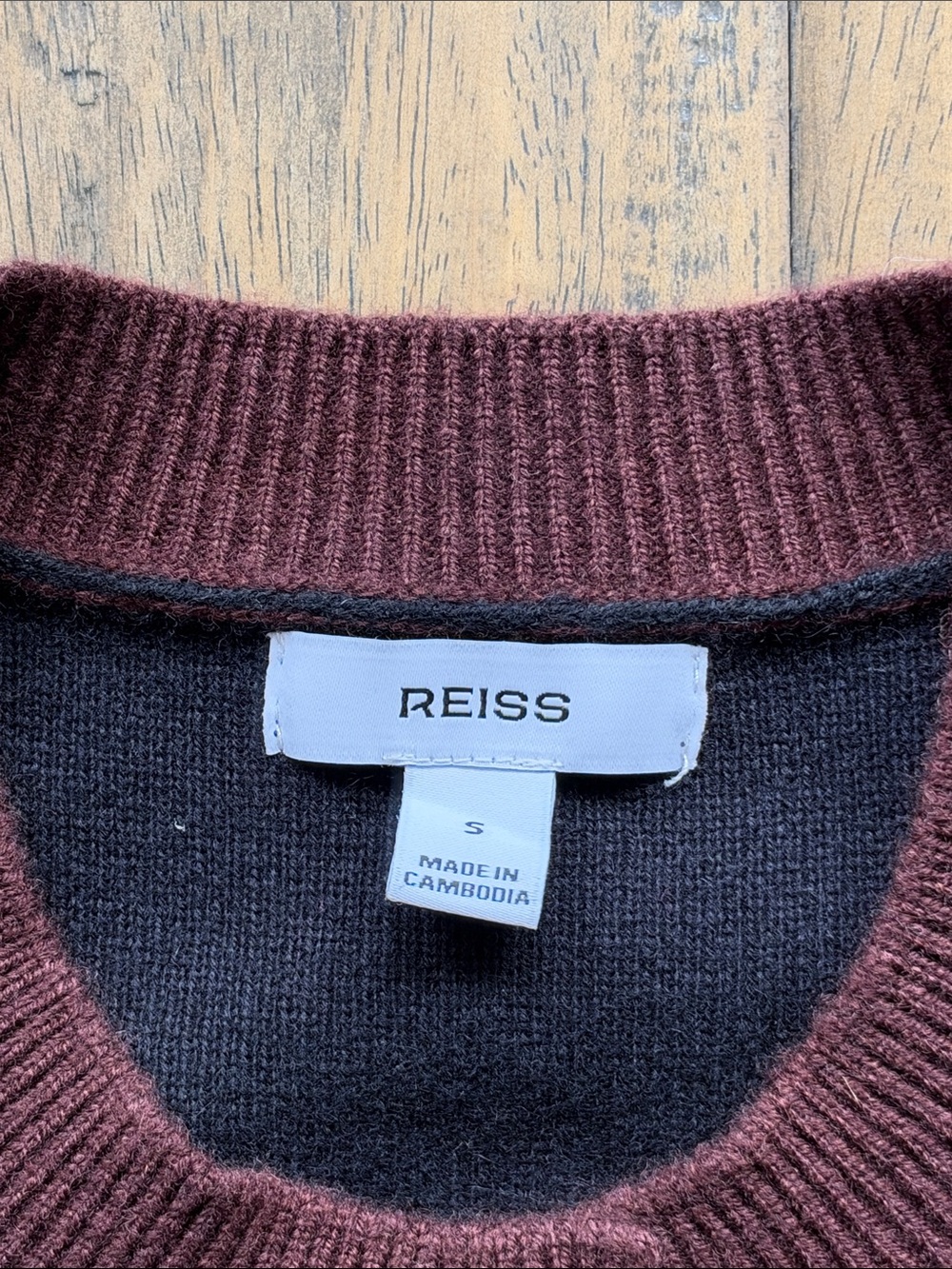 Reiss Olive Tipped Crewneck Wool And Cashmere Cardigan Black Burgundy - Picture 7 of 9